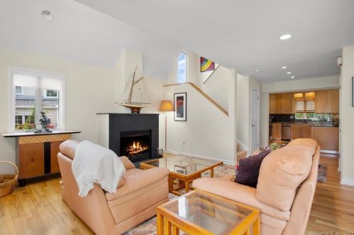 90 Roton Ave, Norwalk, CT 06853-1640