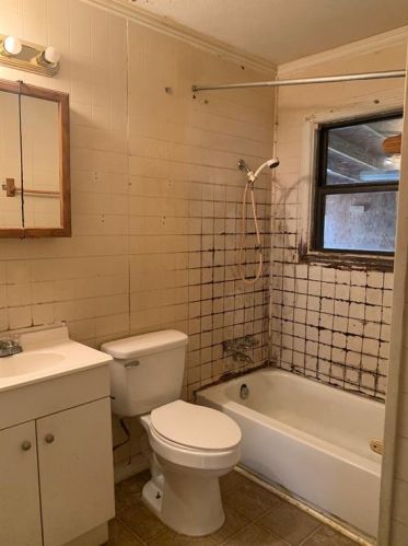 2218 Farola Dr, Dallas TX  75228-2228 exterior