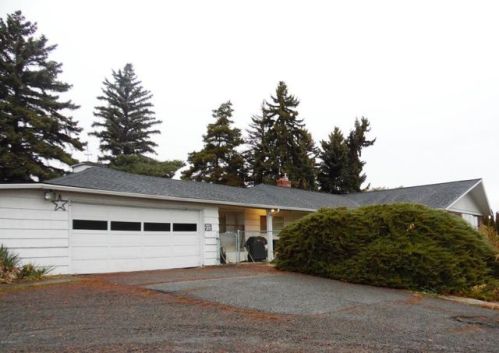 220 Ranger Rd, Goose Prairie, WA 98937