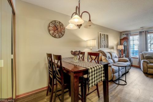 2064 Gresham Ave, Saint Paul MN  55128-3916 exterior