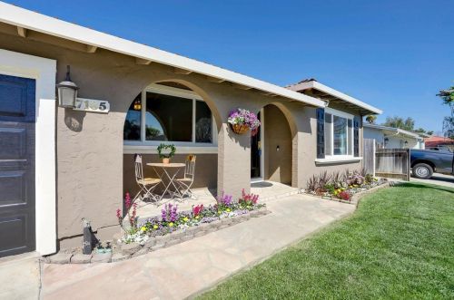 7185 Revere Pl, Gilroy, CA 95020-6310