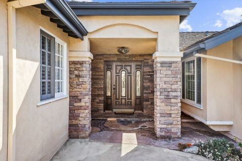 12172 Silver Fox Rd, Los Alamitos, CA 90720-4628