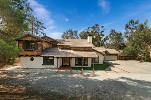 9878 Quail Canyon Rd, El Cajon, CA 92021-6000