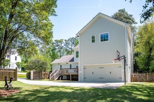 4437 Carmain Dr, Atlanta GA  30342-3503 exterior