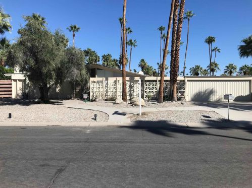 816 Fair Cir, Palm Springs, CA 92262-4317