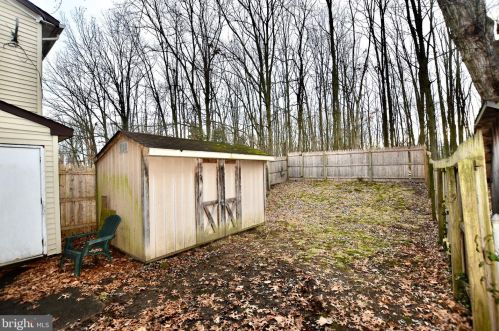 12 Hampshire Rd, Erial, NJ 08081-2157