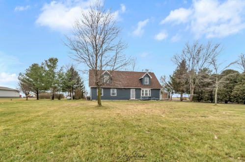 7858 5000e Rd, Manteno, IL 60950-3492