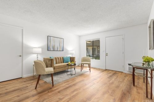 117 Streamwood, Irvine CA  92620-1946 exterior