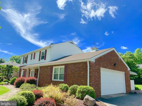 214 Valley Rd, Princeton, NJ 08540-3473