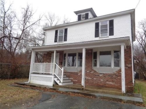 1 Thompson Rd, Nashua, NH 03060-5833