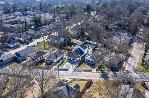 964 Mayson Turner Rd, Atlanta GA  30314-2852 exterior