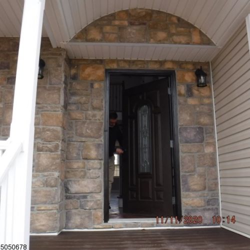 1305 Bleecher St, Manville, NJ 08835-1114