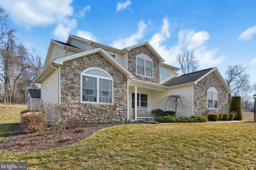 448 Princeton Rd, Harrisburg, PA 17111-3561