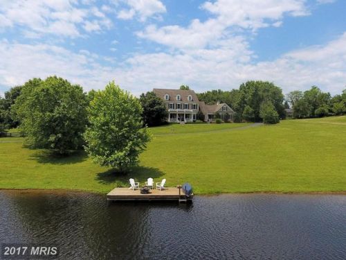 17569 Francis Farm Pl, Hamilton, VA 20158-3462