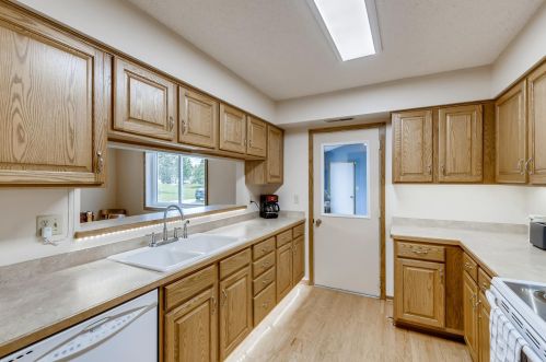 15947 Granada Ave, Saint Paul MN  55124-6319 exterior