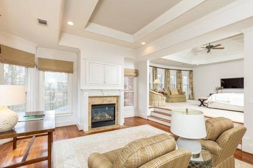700 Glengate Pl, Atlanta GA  30328-7257 exterior