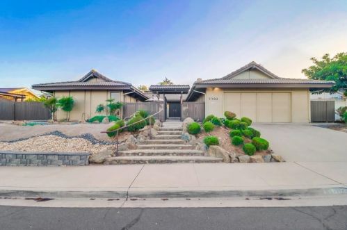 1703 View Way, El Cajon, CA 92020-2949