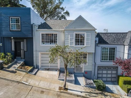 1214 Bowdoin St, San Francisco, CA 94134-1820