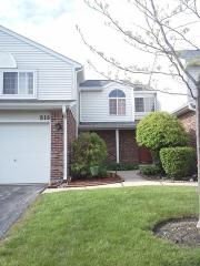 515 Canterbury Dr, Carol Stream IL  60188-3916 exterior