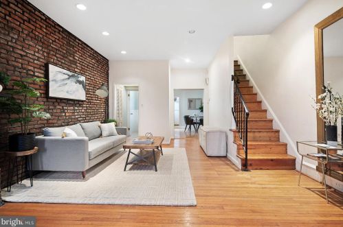 239 23rd St, Philadelphia, PA 19103-5548