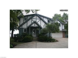 1 192nd St, Cleveland OH  44119-1023 exterior