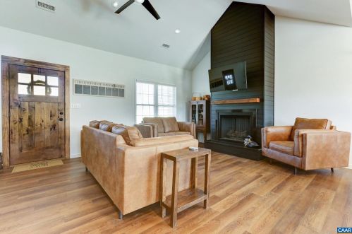 15742 Cross County Rd, Mineral, VA 23117-3304