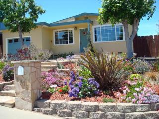 2075 Yosemite St, Seaside, CA 93955-3343
