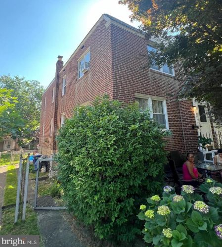 3243 Guilford St, Philadelphia, PA 19136-4306