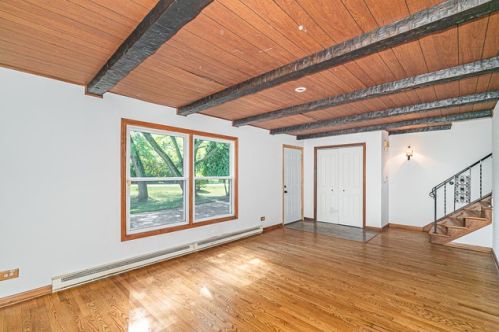 28772 Golf View Dr, Spring Grove, IL 60081-9122