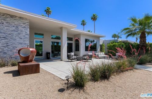 372 Camino Norte, Palm Springs, CA 92262-4212