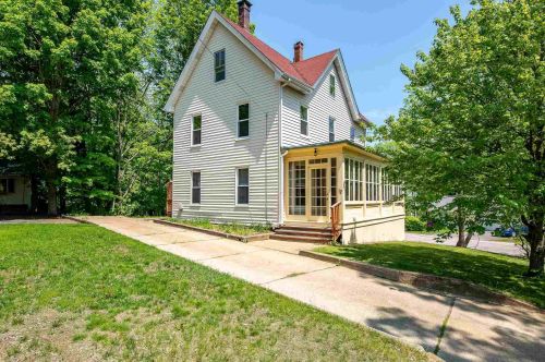 12 Horne St, Somersworth, NH 03878-2219