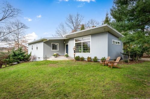 12 Splitrock Rd, Norwalk CT  06854-4713 exterior