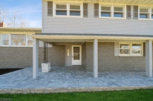 1 Ferndale Dr, Parsippany, NJ 07054-1606