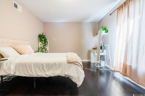 430 Girard St, San Francisco CA 94134-2110 exterior