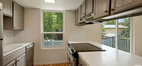 880 7945, Sandy, UT 84094-0203