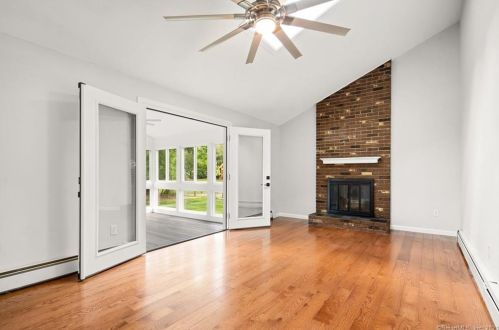 208 Lefoll Blvd, Wapping CT  06074-4261 exterior