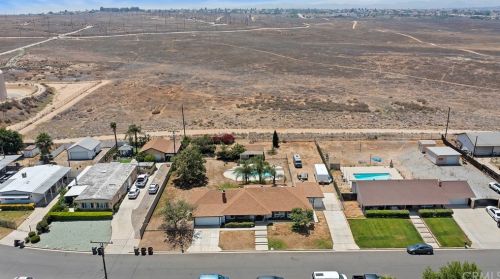 20101 Camino Del Sol, Riverside CA  92508-2423 exterior