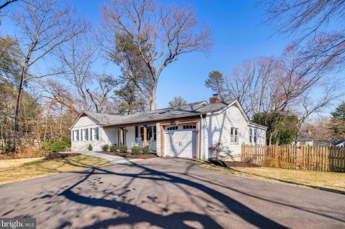 339 Dun Robbin Dr, Severna Park, MD 21146-1401