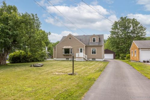 24 Decary Rd, Biddeford, ME 04005-9796