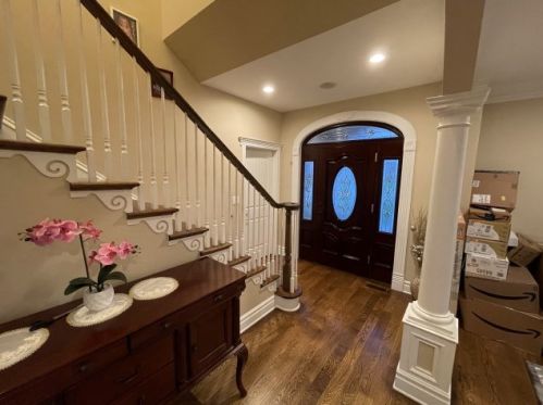 8918 Oneill Dr, Willowbrook, IL 60527-6299