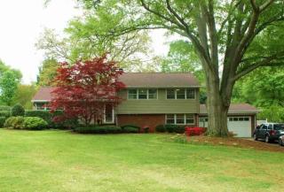 11 Yancey Dr, Greenville, SC 29615-1234