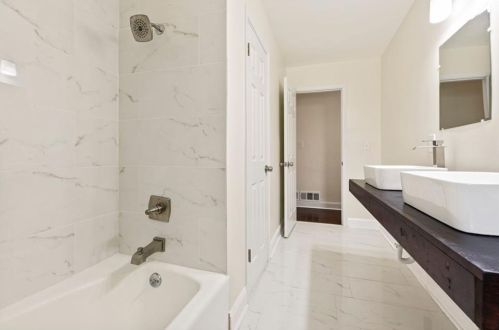 3111 Eleanor Ter, Atlanta GA  30318-6017 exterior