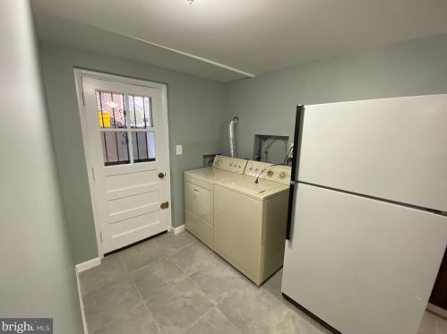 7804 Lockney Ave, Silver Spring MD 20912-7304 exterior