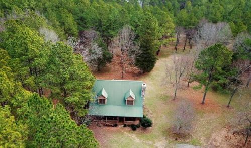 111 Golf Course Rd, Calhoun Falls, SC 29628-9561