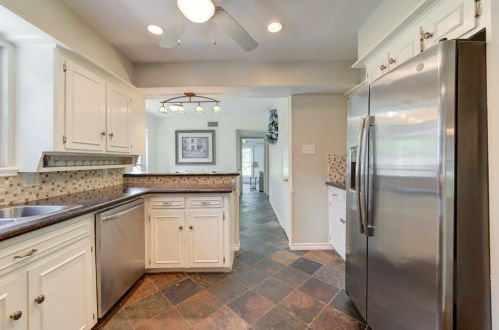 612 Arkansas Park, Conroe TX  77302-1037 exterior