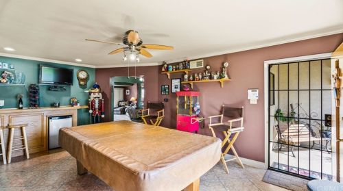 10075 Hedrick Ave, Riverside CA  92503-2377 exterior