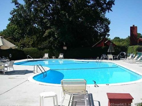 170 Hollister Way, Glastonbury, CT 06033-3114
