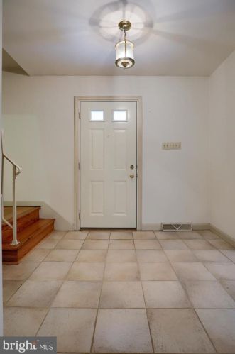 1455 Country Club Dr, Lancaster PA  17601-5211 exterior