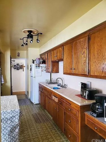 431 Treanor Ave, Glendora, CA 91741-2932