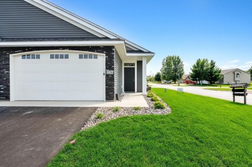 232 11th Ave, Princeton, MN 55371-1451